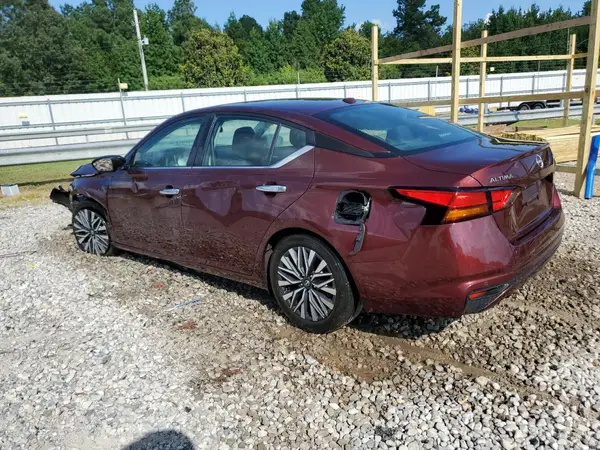1N4BL4DV7RN418395 2024 NISSAN ALTIMA - Image 2