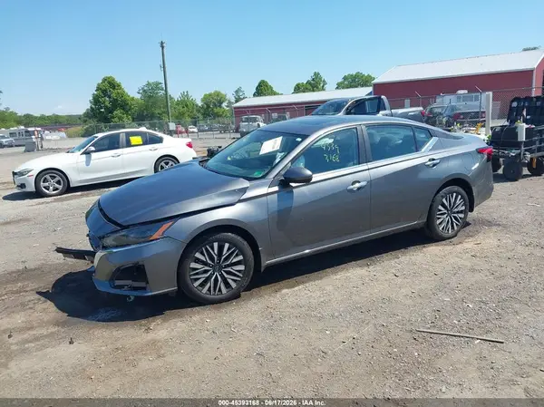 1N4BL4DV7RN423676 2024 NISSAN ALTIMA - Image 2