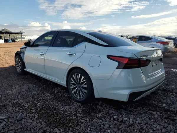 1N4BL4DV7RN427193 2024 NISSAN ALTIMA - Image 2