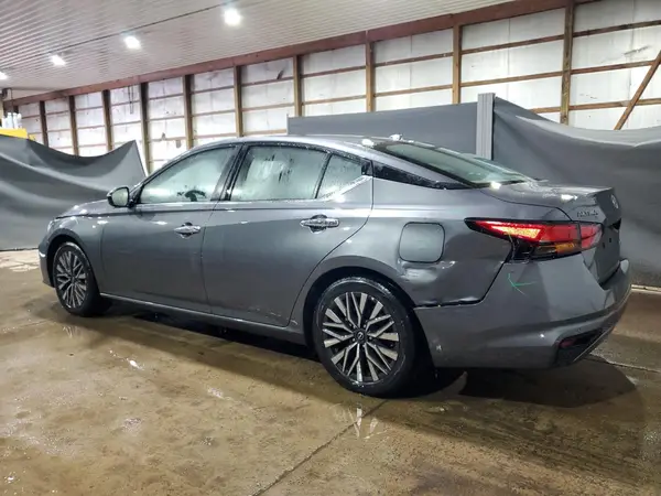 1N4BL4DV7RN431583 2024 NISSAN ALTIMA - Image 2