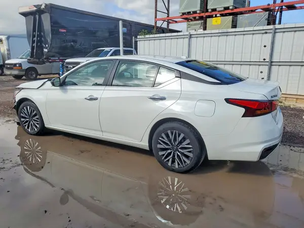 1N4BL4DV7RN433348 2024 NISSAN ALTIMA - Image 2