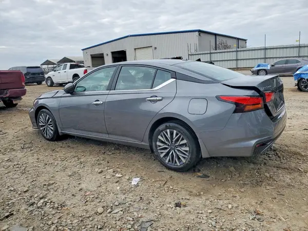 1N4BL4DV7RN437495 2024 NISSAN ALTIMA - Image 2