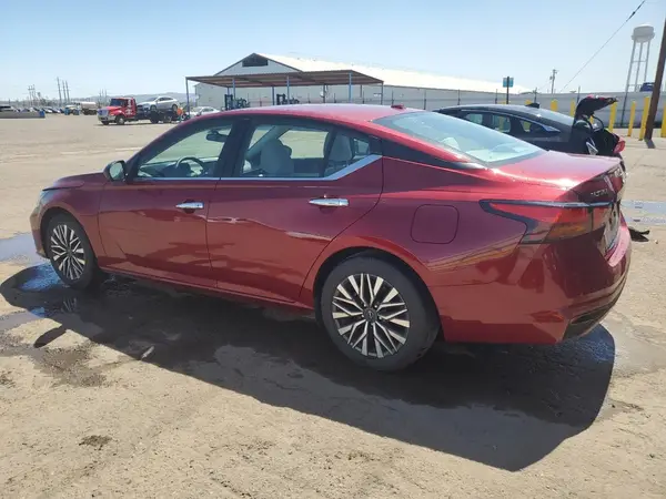 1N4BL4DV7SN300465 2025 NISSAN ALTIMA - Image 2
