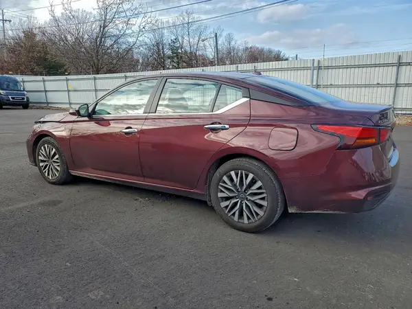 1N4BL4DV7SN301521 2025 NISSAN ALTIMA - Image 2