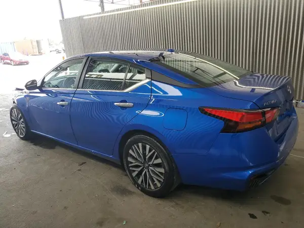 1N4BL4DV7SN301857 2025 NISSAN ALTIMA - Image 2