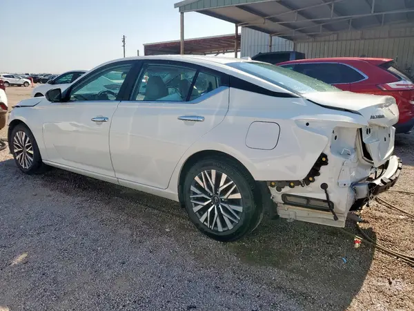 1N4BL4DV7SN302250 2025 NISSAN ALTIMA - Image 2