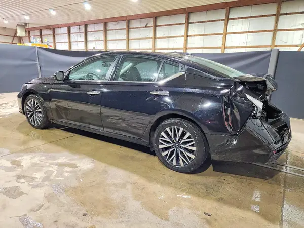 1N4BL4DV7SN306749 2025 NISSAN ALTIMA - Image 2