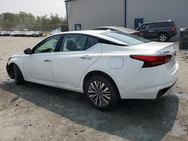 1N4BL4DV7SN317864 2025 NISSAN ALTIMA - Image 2