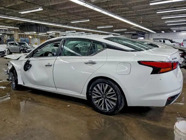 1N4BL4DV7SN319159 2025 NISSAN ALTIMA - Image 2