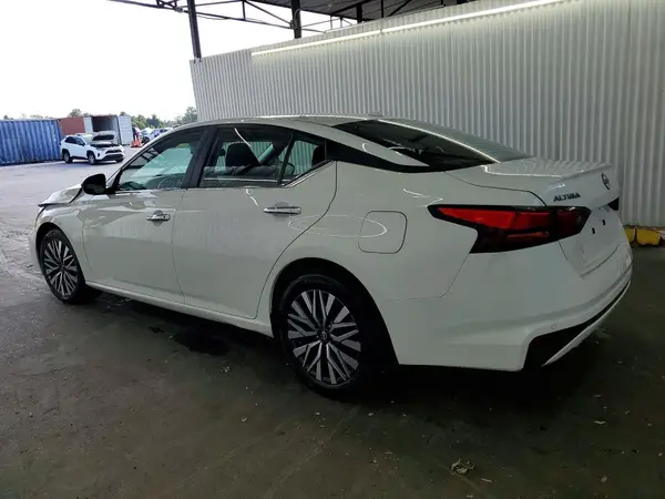 1N4BL4DV7SN319162 2025 NISSAN ALTIMA - Image 2
