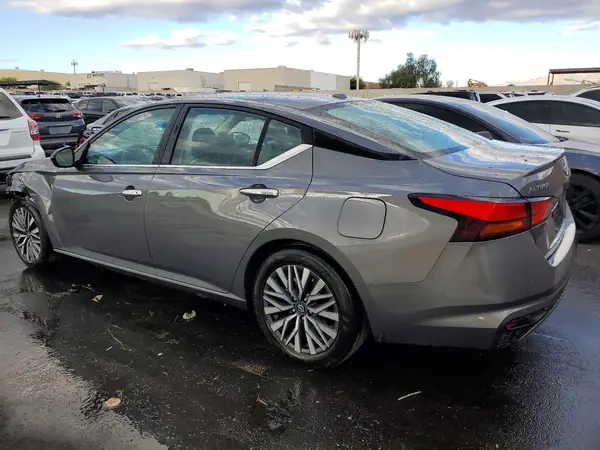 1N4BL4DV7SN321283 2025 NISSAN ALTIMA - Image 2
