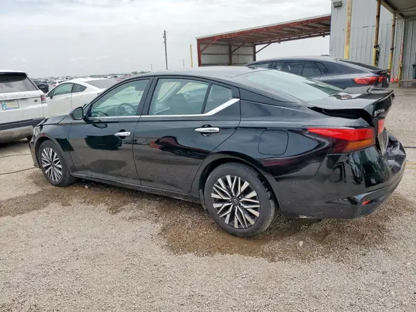1N4BL4DV7SN322272 2025 NISSAN ALTIMA - Image 2