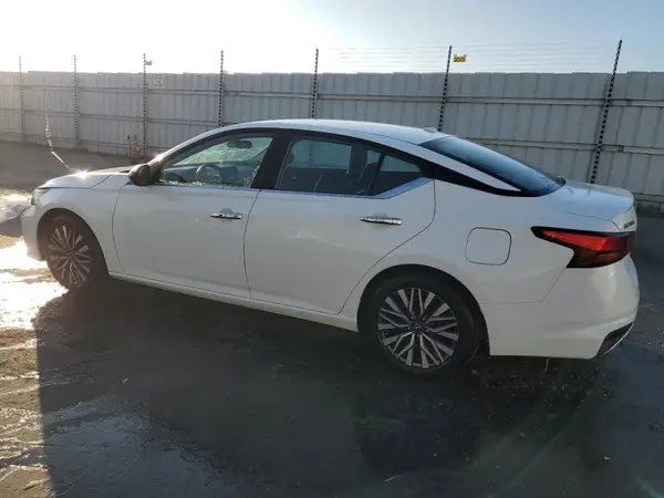 1N4BL4DV7SN340707 2025 NISSAN ALTIMA - Image 2