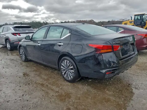 1N4BL4DV7SN350363 2025 NISSAN ALTIMA - Image 2