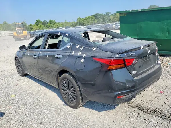 1N4BL4DV7SN356888 2025 NISSAN ALTIMA - Image 2