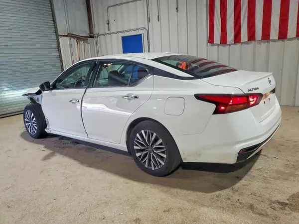 1N4BL4DV7SN359368 2025 NISSAN ALTIMA - Image 2