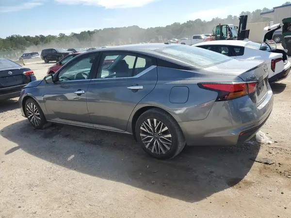 1N4BL4DV7SN364831 2025 NISSAN ALTIMA - Image 2