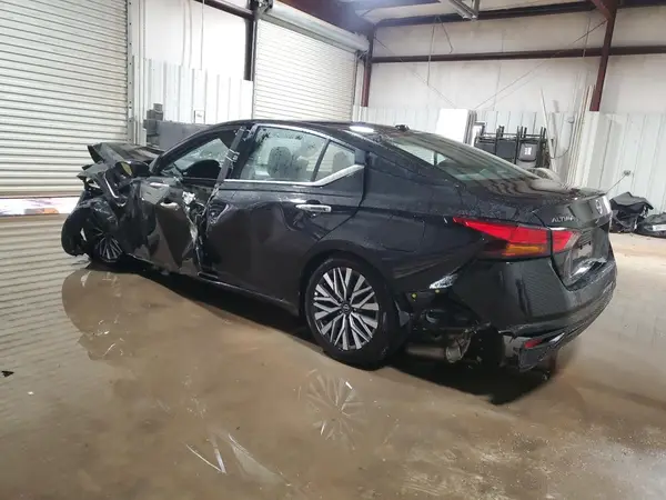 1N4BL4DV7SN367101 2025 NISSAN ALTIMA - Image 2