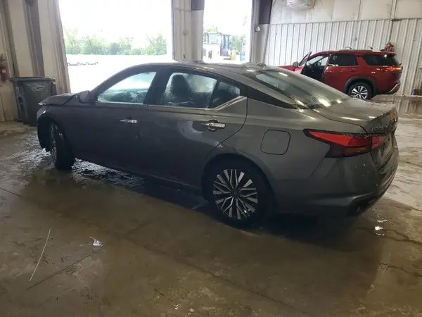 1N4BL4DV7SN367437 2025 NISSAN ALTIMA - Image 2