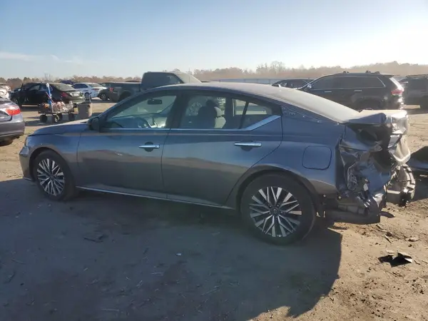 1N4BL4DV7SN368569 2025 NISSAN ALTIMA - Image 2