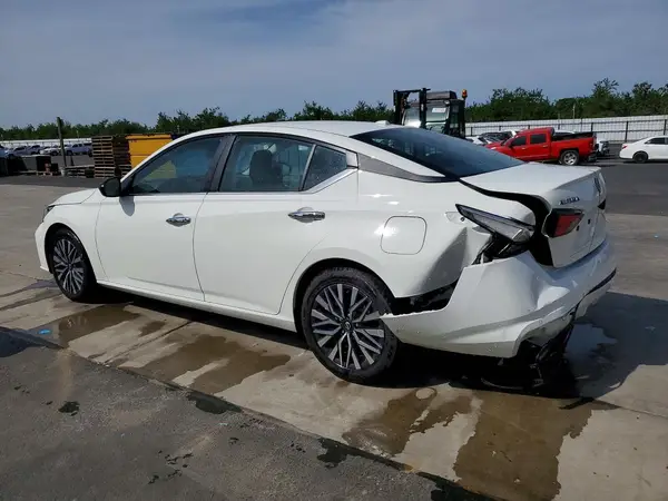 1N4BL4DV7SN372315 2025 NISSAN ALTIMA - Image 2