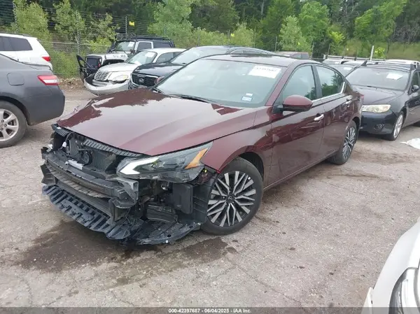 1N4BL4DV7SN375179 2025 NISSAN ALTIMA - Image 2
