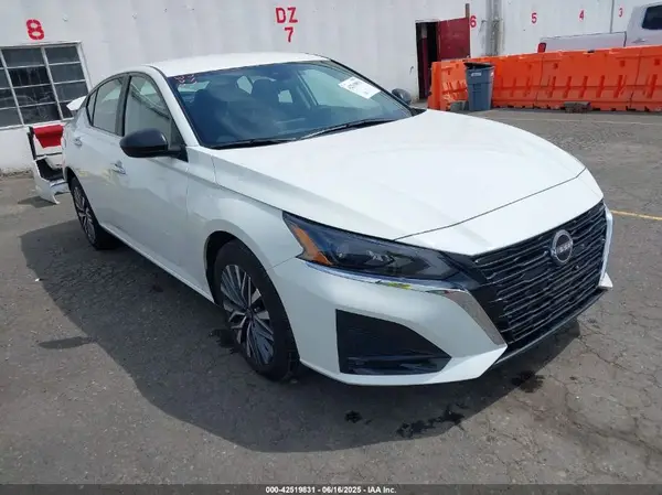 1N4BL4DV7SN377417 2025 NISSAN ALTIMA - Image 1
