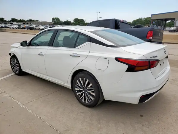 1N4BL4DV7SN378387 2025 NISSAN ALTIMA - Image 2