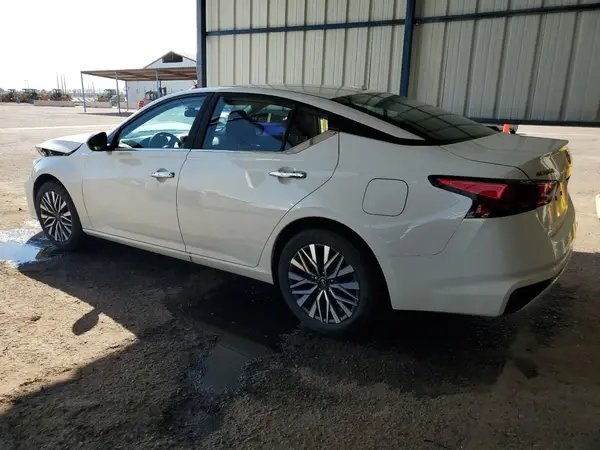 1N4BL4DV7SN379636 2025 NISSAN ALTIMA - Image 2