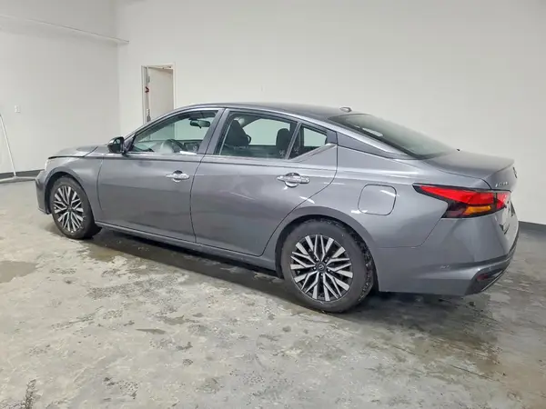 1N4BL4DV7SN382147 2025 NISSAN ALTIMA - Image 2