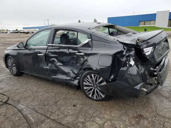 1N4BL4DV7SN384786 2025 NISSAN ALTIMA - Image 2