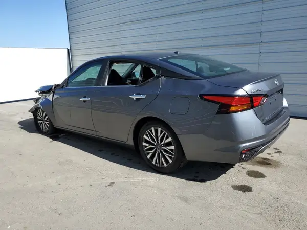 1N4BL4DV7SN396646 2025 NISSAN ALTIMA - Image 2
