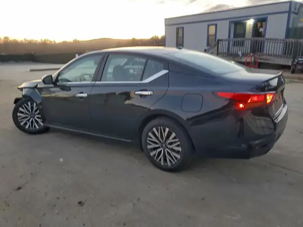 1N4BL4DV7SN396808 2025 NISSAN ALTIMA - Image 2
