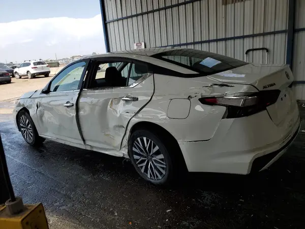 1N4BL4DV7SN400243 2025 NISSAN ALTIMA - Image 2