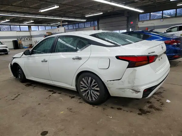 1N4BL4DV7SN401151 2025 NISSAN ALTIMA - Image 2
