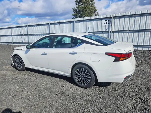 1N4BL4DV7SN433193 2025 NISSAN ALTIMA - Image 2