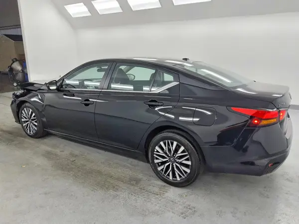 1N4BL4DV7TN320586 2026 NISSAN ALTIMA - Image 2