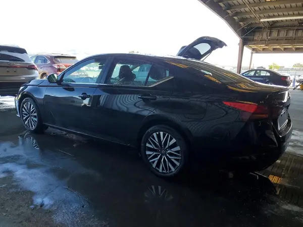 1N4BL4DV7TN327053 2026 NISSAN ALTIMA - Image 2