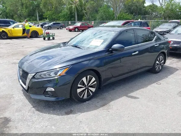 1N4BL4DV8KC103445 2019 NISSAN ALTIMA - Image 2