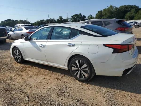 1N4BL4DV8LC257574 2020 NISSAN ALTIMA - Image 2
