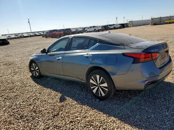 1N4BL4DV8MN335096 2021 NISSAN ALTIMA - Image 2