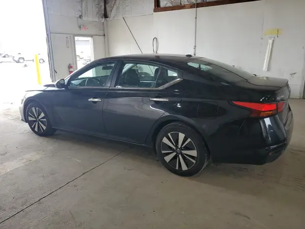 1N4BL4DV8MN337530 2021 NISSAN ALTIMA - Image 2
