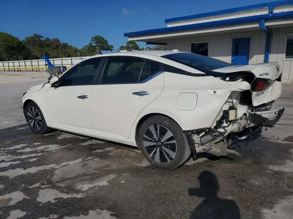 1N4BL4DV8MN340945 2021 NISSAN ALTIMA - Image 2