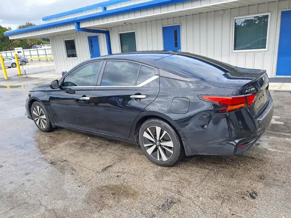 1N4BL4DV8MN352156 2021 NISSAN ALTIMA - Image 2