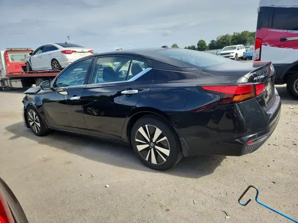 1N4BL4DV8MN352299 2021 NISSAN ALTIMA - Image 2