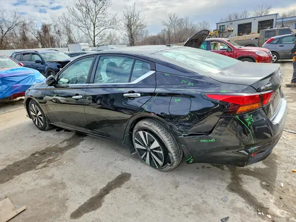 1N4BL4DV8MN364484 2021 NISSAN ALTIMA - Image 2