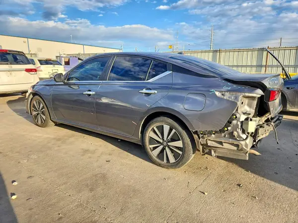1N4BL4DV8MN366557 2021 NISSAN ALTIMA - Image 2