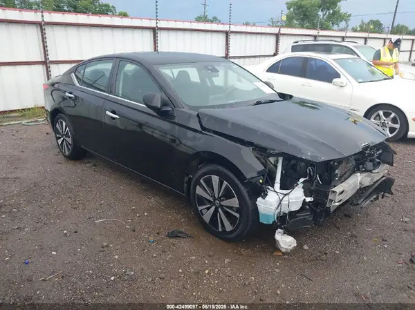 1N4BL4DV8MN374867 2021 NISSAN ALTIMA - Image 1