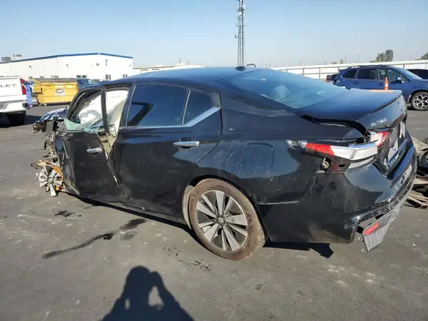 1N4BL4DV8MN378501 2021 NISSAN ALTIMA - Image 2