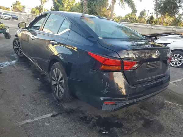 1N4BL4DV8MN390048 2021 NISSAN ALTIMA - Image 2